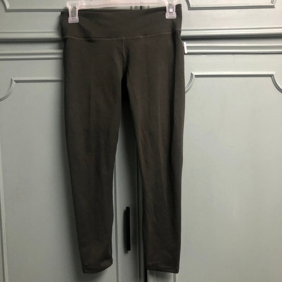 Fabletics XS olive leggings Powerhold Athletic Workout Gym Running - Picture 1 of 5